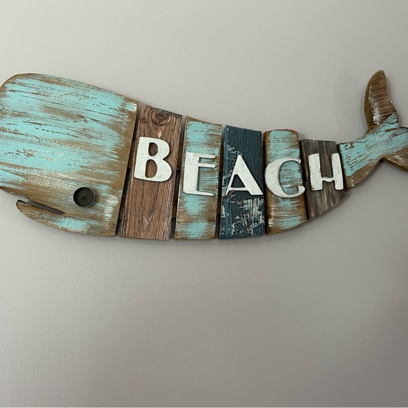 Rustic Beach Whale Wall Decor - Picture 1 of 6
